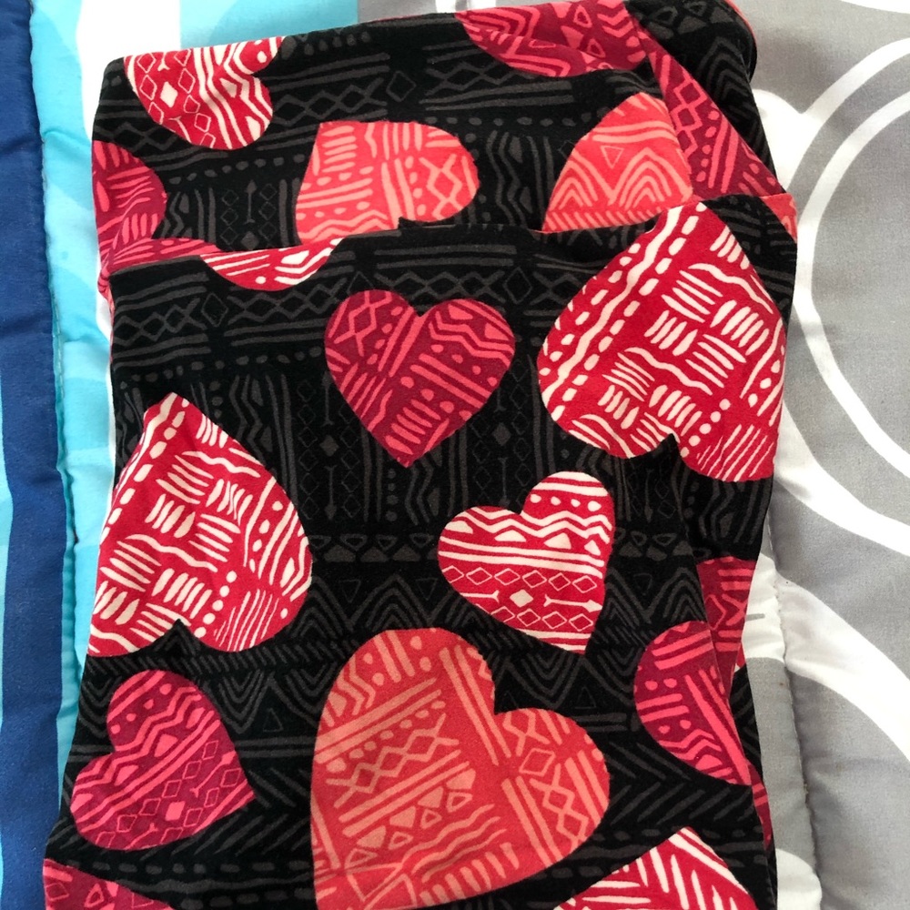 Valentine’s Day leggings